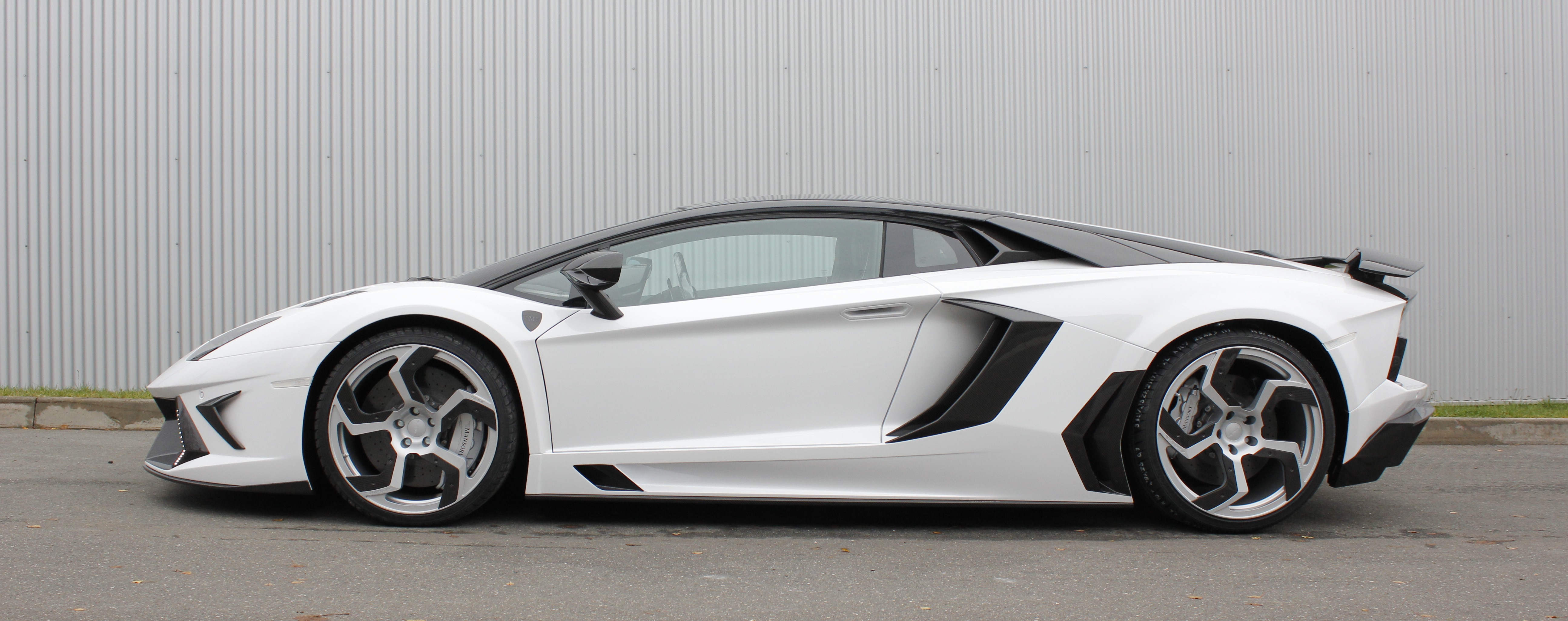 mansory_lamborghini_aventador_37.jpg