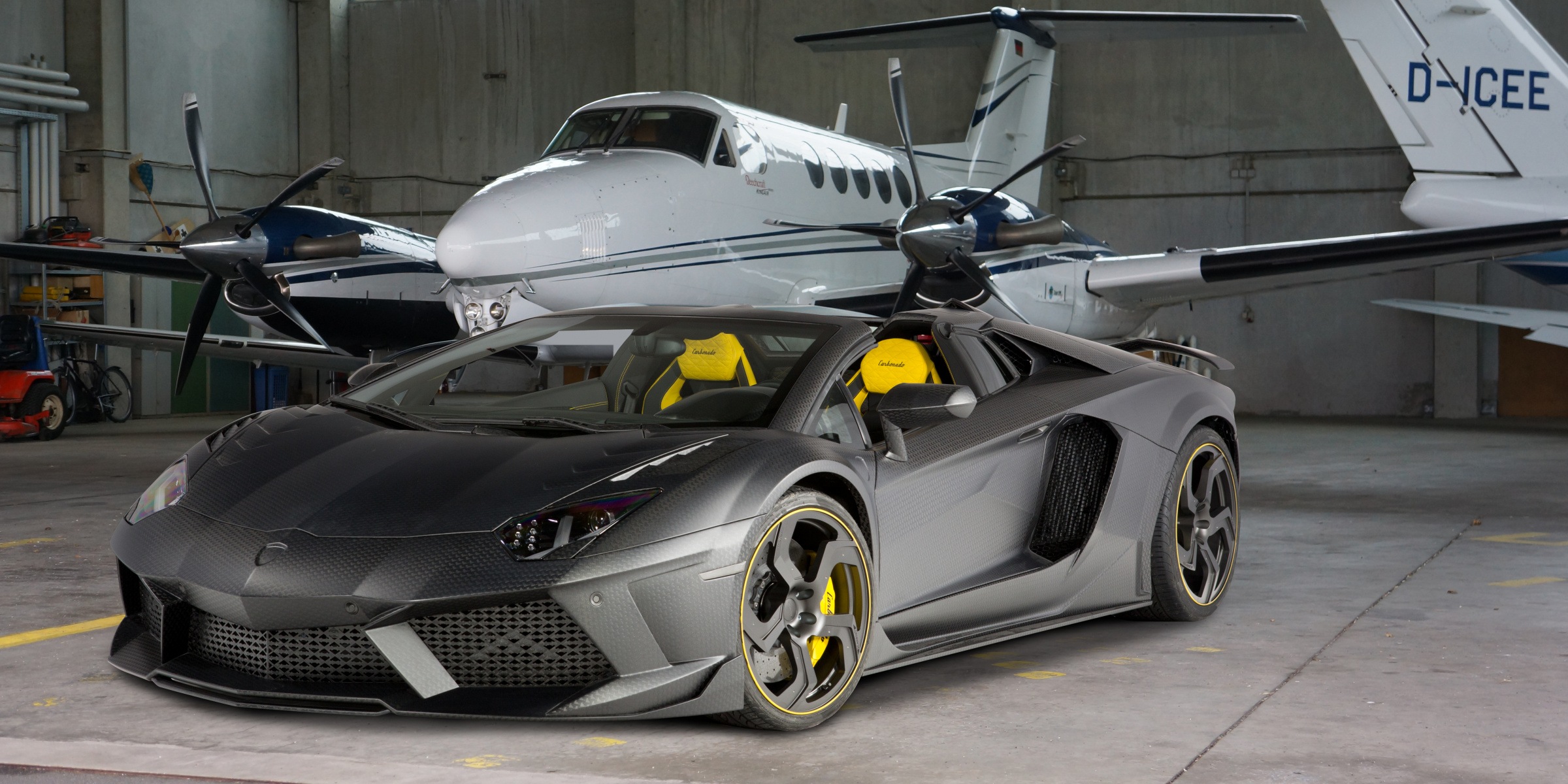 mansory_lamborghini_aventador_carbonado_apertos_01.jpg