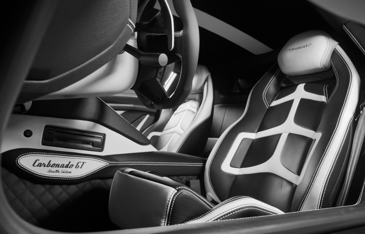 mansory_lamborghini_aventador_carbonado_gt_17.jpg